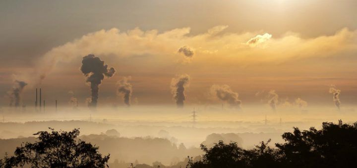 Pancarta en una mobilització per la justícia climàtica